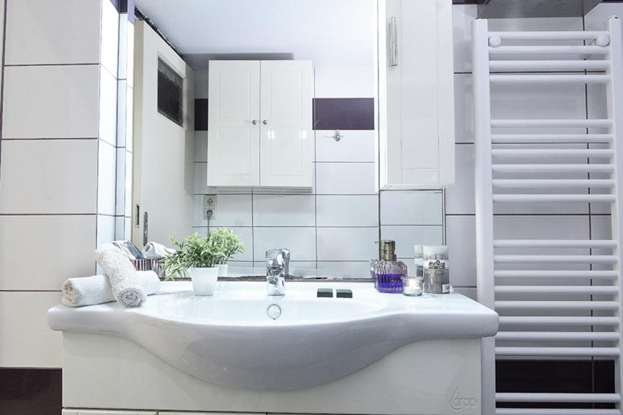 The Bright One Apartment Heraklion  ภายนอก รูปภาพ